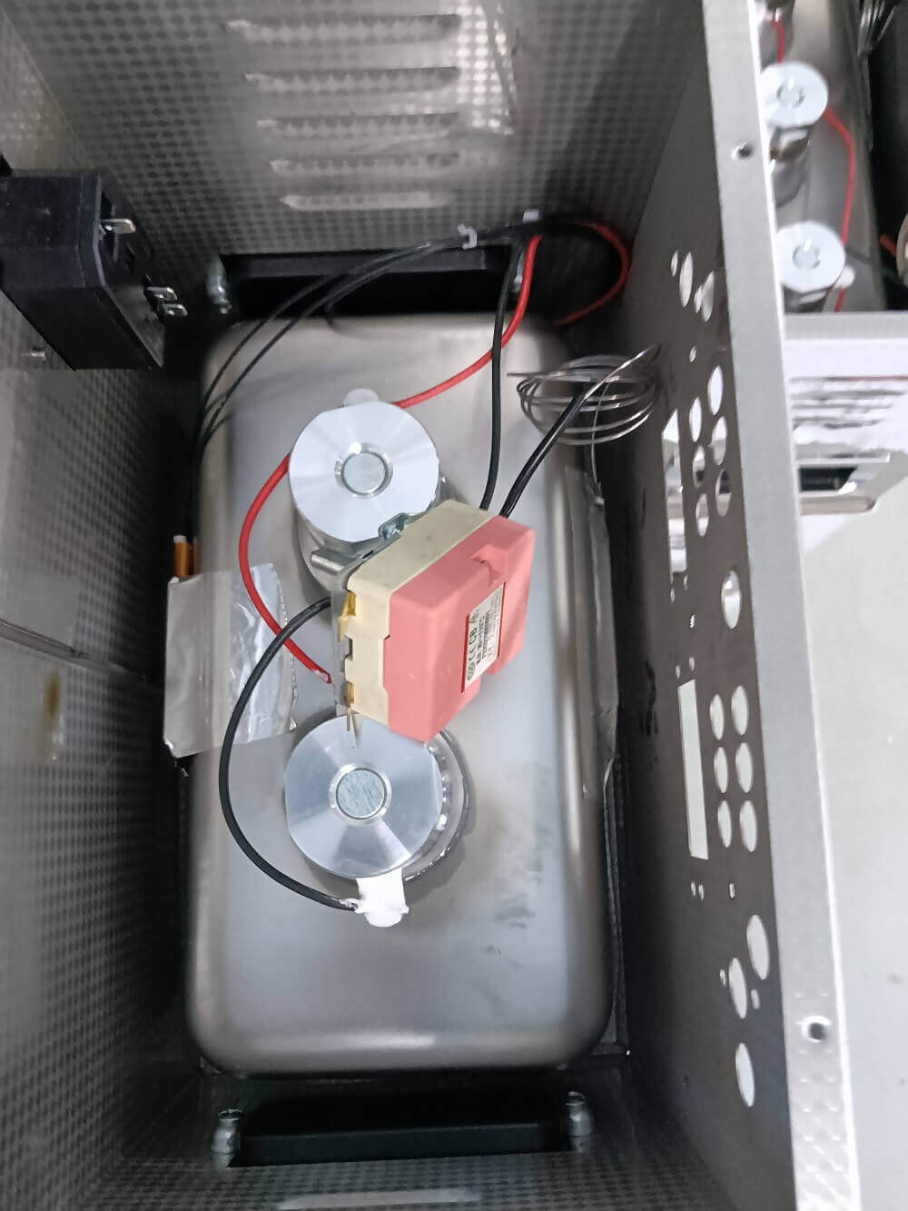 Yunyisonic 40K 50W Transducer Vibration at bottom of ultrasonic tank