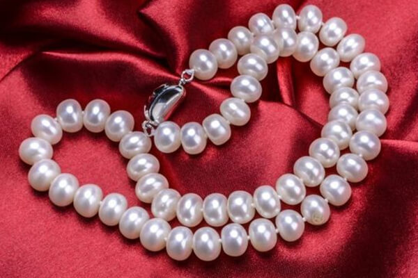 Pearl Necklace Pearl Necklace