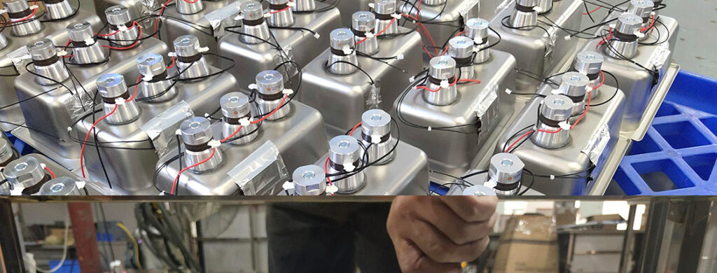 PZT Piezoelectric cleaning transducers premounted at the bottom of tanks PZT Piezoelectric cleaning transducers premounted at the bottom of tanks